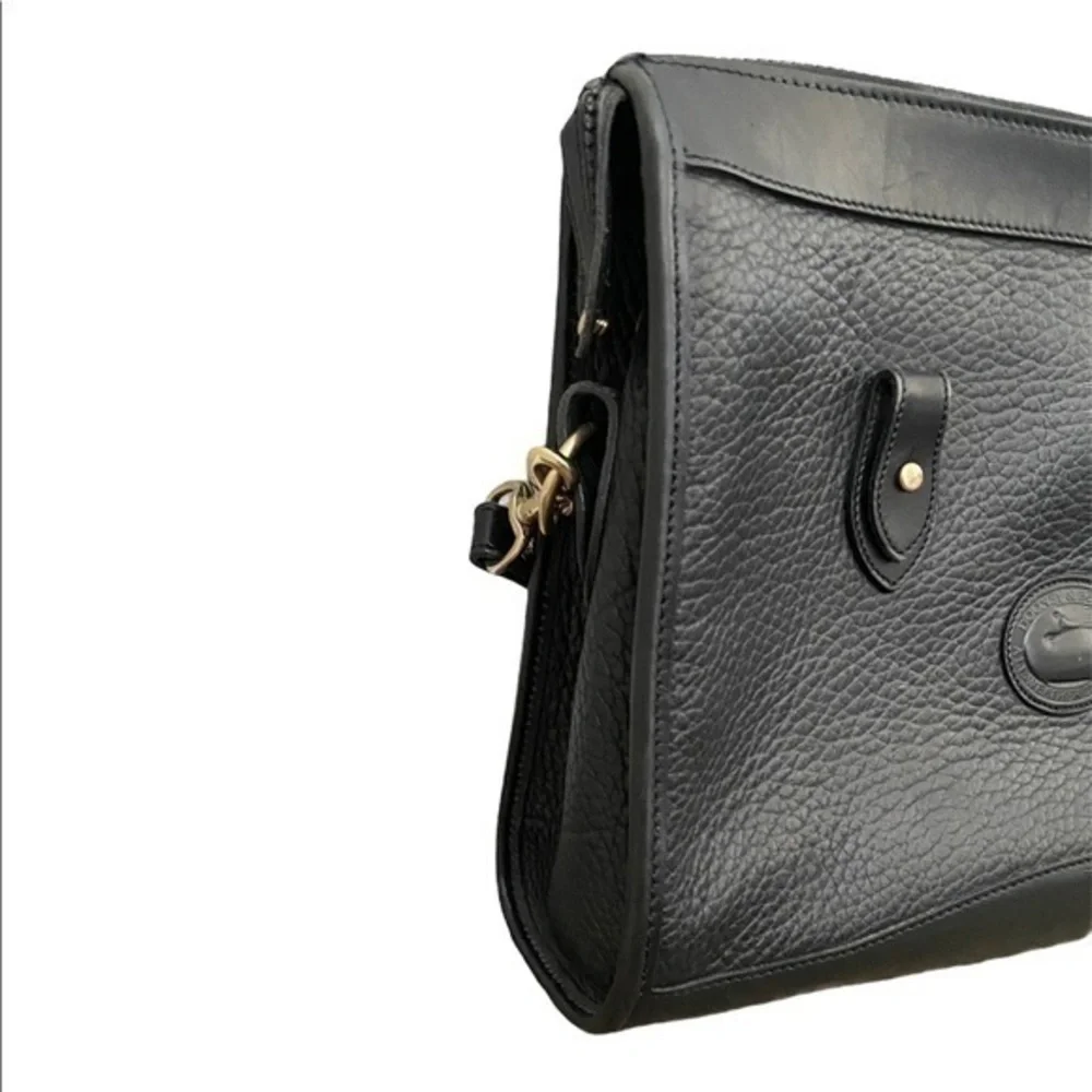 Dooney & Bourke Vintage 1980s Black Pebbled Leather‎ Shoulder Bag